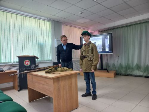 Студентам аграрного колледжа рассказали о подвигах алексеевских пограничников