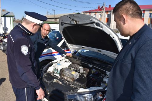 В Алексеевском провели техосмотр учебных машин и мотоцикла