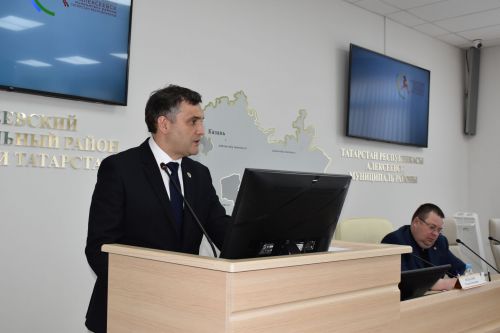 Глава Минздрава РТ посетил Алексеевскую ЦРБ и наградил лучших медиков