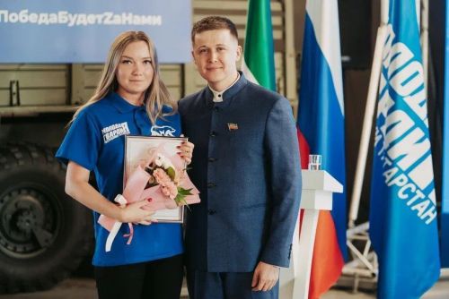 Руководителя «Молодой гвардии» Алексеевского района наградили Благодарственным письмом Госсовета РТ