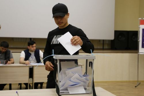 В Алексеевском граждане Узбекистана приняли участие в референдуме