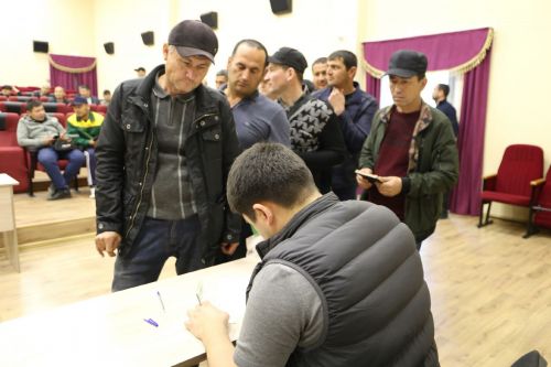 В Алексеевском граждане Узбекистана приняли участие в референдуме