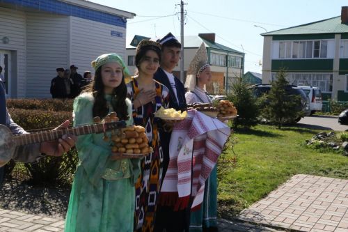 В Алексеевском граждане Узбекистана приняли участие в референдуме