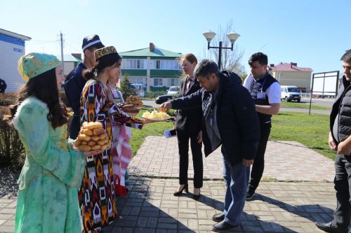 В Алексеевском граждане Узбекистана приняли участие в референдуме