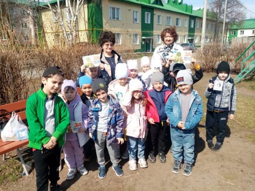 Алексеевские дошкольники приняли участие в акции «Защитим поселок от мусора!»