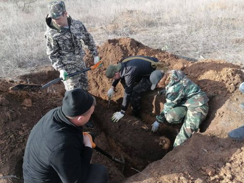 Алексеевские поисковики несут Вахту памяти под Волгоградом