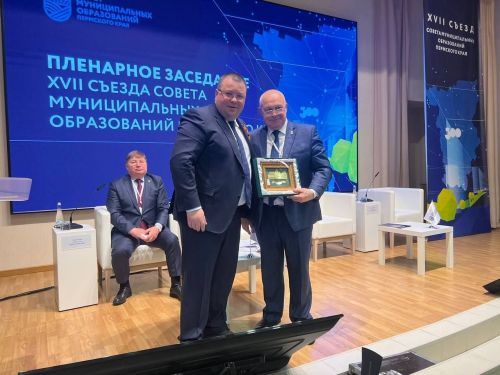 Глава Алексеевского района подписал договор о сотрудничестве с Пермским краем