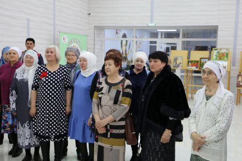 Алексеевцев старшего возраста наградили за творчество