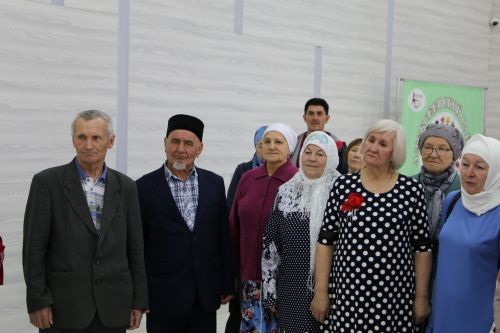 Алексеевцев старшего возраста наградили за творчество
