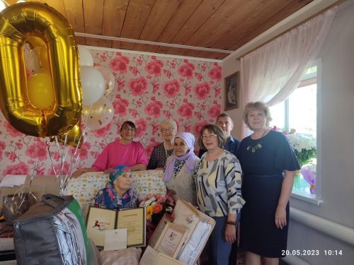 Столетний юбилей отпраздновала труженик тыла Бибинара Суниева