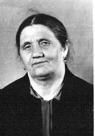 Женщины трактористки села Сухие Курнали