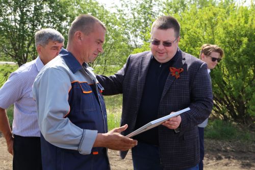 Передовикам сева вручили денежные сертификаты
