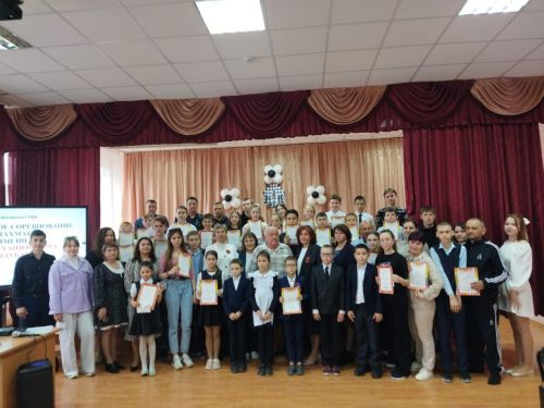 Фоторепортаж: в Билярской СОШ прошел шахматный турнир памяти Эдуарда Миндубаева