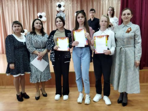 Фоторепортаж: в Билярской СОШ прошел шахматный турнир памяти Эдуарда Миндубаева