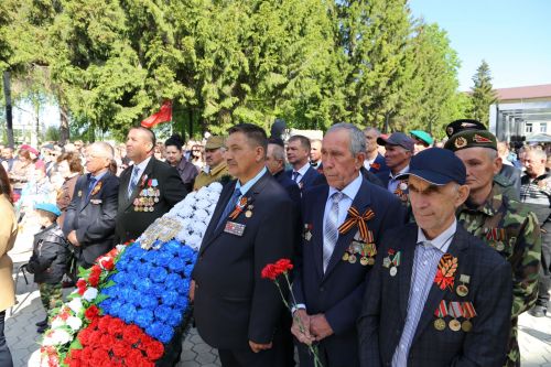 Фоторепортаж: торжественный митинг в Алексеевском в День Победы