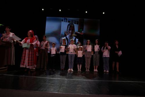 Фестиваль детского народного творчества и детская постановка: Как проходит День защиты детей в Алексеевском