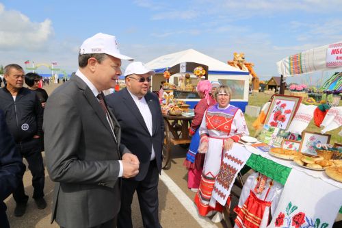 Главный федеральный инспектор по Татарстану поздравил алексеевцев с праздником Сабантуй