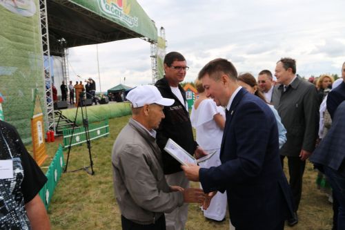 Главный федеральный инспектор по Татарстану поздравил алексеевцев с праздником Сабантуй
