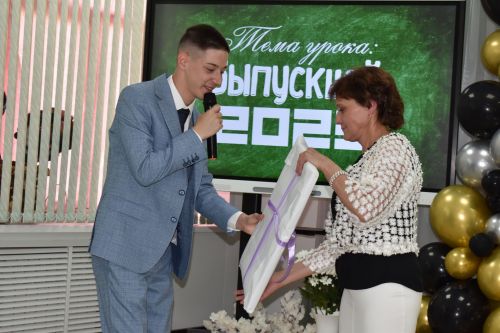 В Алексеевском аграрном колледже около ста студентов получили дипломы