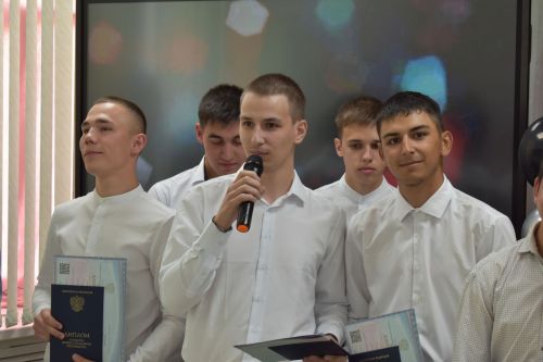 В Алексеевском аграрном колледже около ста студентов получили дипломы