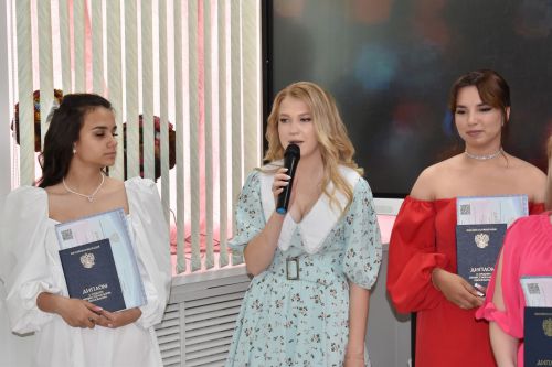 В Алексеевском аграрном колледже около ста студентов получили дипломы