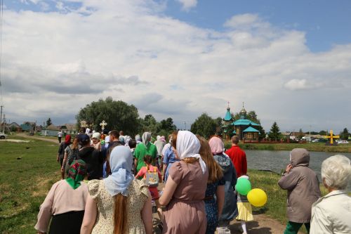 Фоторепортаж: В Куркуле дружно отпраздновали праздник Троицы