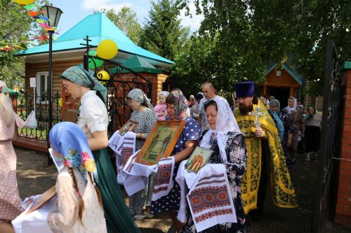 Фоторепортаж: В Куркуле дружно отпраздновали праздник Троицы