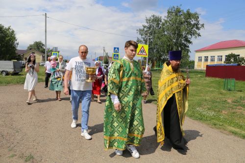 Фоторепортаж: В Куркуле дружно отпраздновали праздник Троицы