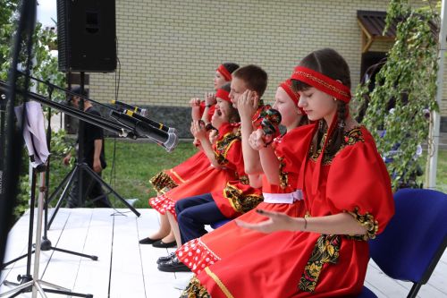 Фоторепортаж: В Куркуле дружно отпраздновали праздник Троицы
