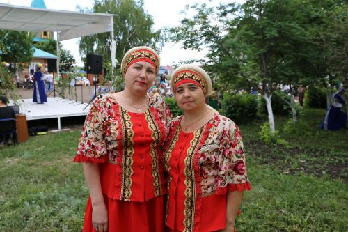 Фоторепортаж: В Куркуле дружно отпраздновали праздник Троицы