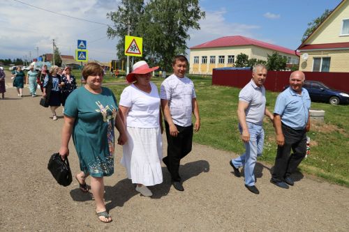 Фоторепортаж: В Куркуле дружно отпраздновали праздник Троицы