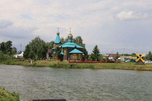 Фоторепортаж: В Куркуле дружно отпраздновали праздник Троицы