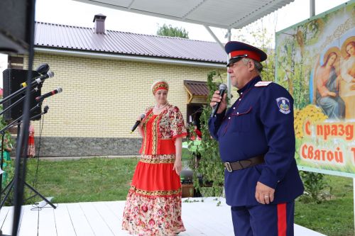 Фоторепортаж: В Куркуле дружно отпраздновали праздник Троицы