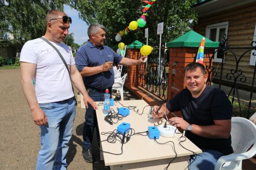 Фоторепортаж: В Куркуле дружно отпраздновали праздник Троицы