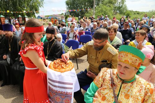 Фоторепортаж: В Куркуле дружно отпраздновали праздник Троицы