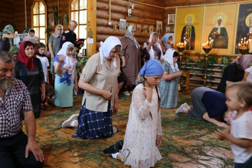 Фоторепортаж: В Куркуле дружно отпраздновали праздник Троицы