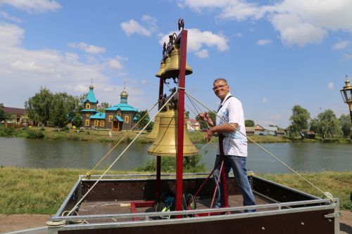 Фоторепортаж: В Куркуле дружно отпраздновали праздник Троицы