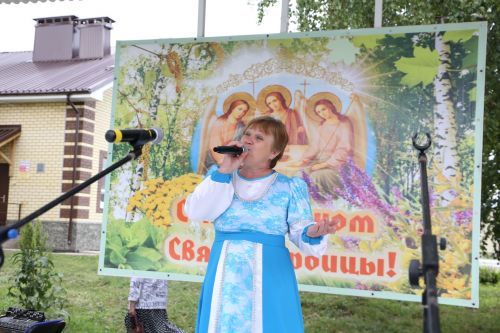 Фоторепортаж: В Куркуле дружно отпраздновали праздник Троицы