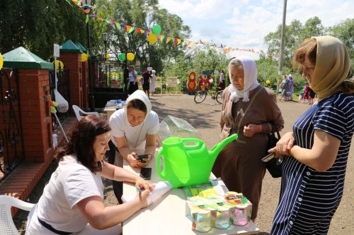 Фоторепортаж: В Куркуле дружно отпраздновали праздник Троицы