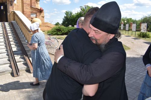 Мобилизованный алексеевец встретился со священниками и прихожанами храма Воскресения Христова