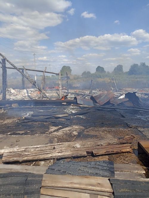В Алексеевском районе сгорел сарай