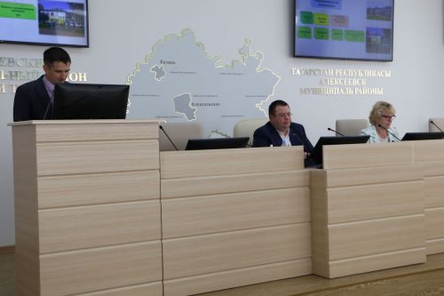В Алексеевском состоялось 24 заседание Совета муниципального района
