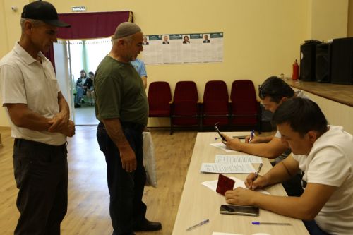 В Алексеевском районе состоялись досрочные выборы президента Узбекистана