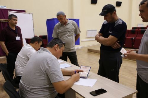 В Алексеевском районе состоялись досрочные выборы президента Узбекистана