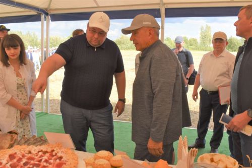 Рустам Минниханов прибыл с рабочим визитом в Алексеевский район