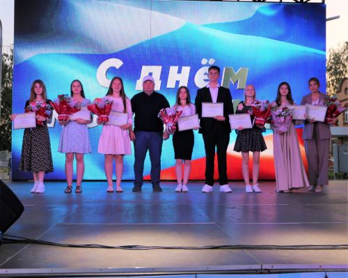Море пены и зажигательная музыка: в Алексеевском отпраздновали День молодежи