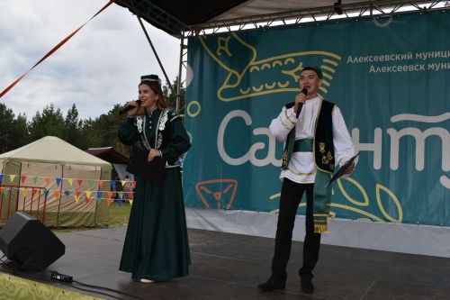 Борьба, игры, и национальная пища: алексеевцы провели Сабантуй во Владимире