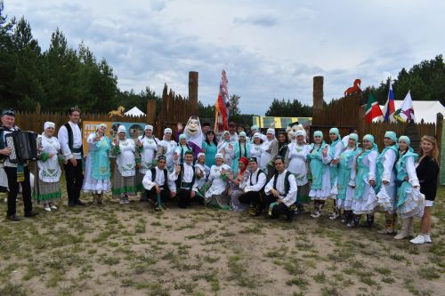 Борьба, игры, и национальная пища: алексеевцы провели Сабантуй во Владимире
