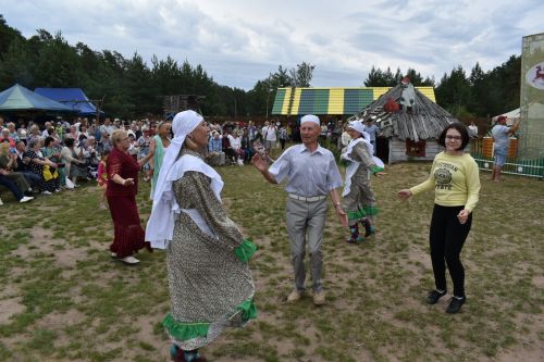 Борьба, игры, и национальная пища: алексеевцы провели Сабантуй во Владимире