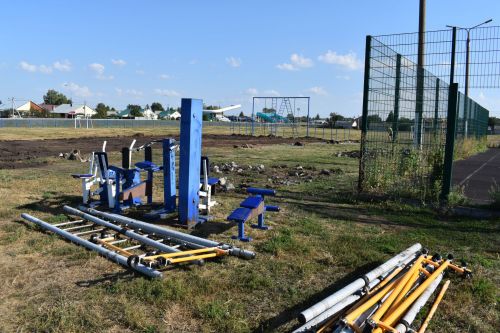 В Алексеевском приступили к реконструкции спортивной площадки у храма